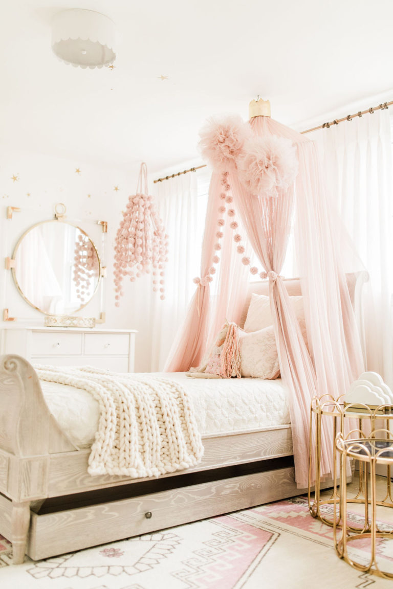 Juliette's Champagne and Gold Bedroom Reveal - The Leslie Style